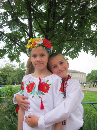 Братик із сестричкою - Ілля та Софійка